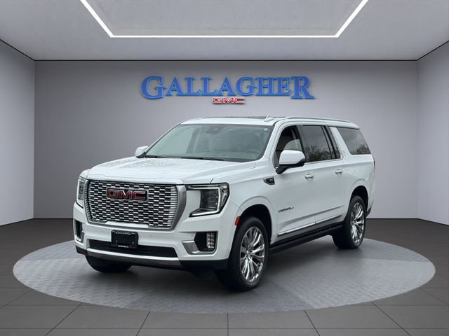 Used 2023 GMC Yukon XL Denali w/ LPO, Floor Liner Package AWD/4WD image 10