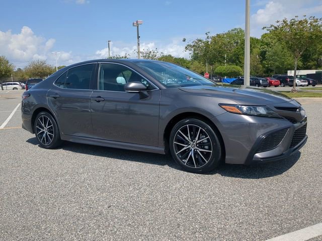 Certified 2023 Toyota Camry SE image 2