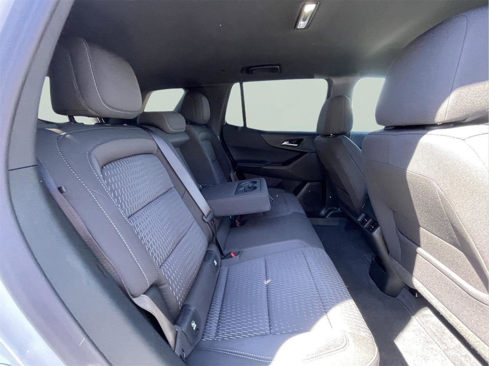 Used 2026 Chevrolet Equinox LT w/ Midnight Edition image 19