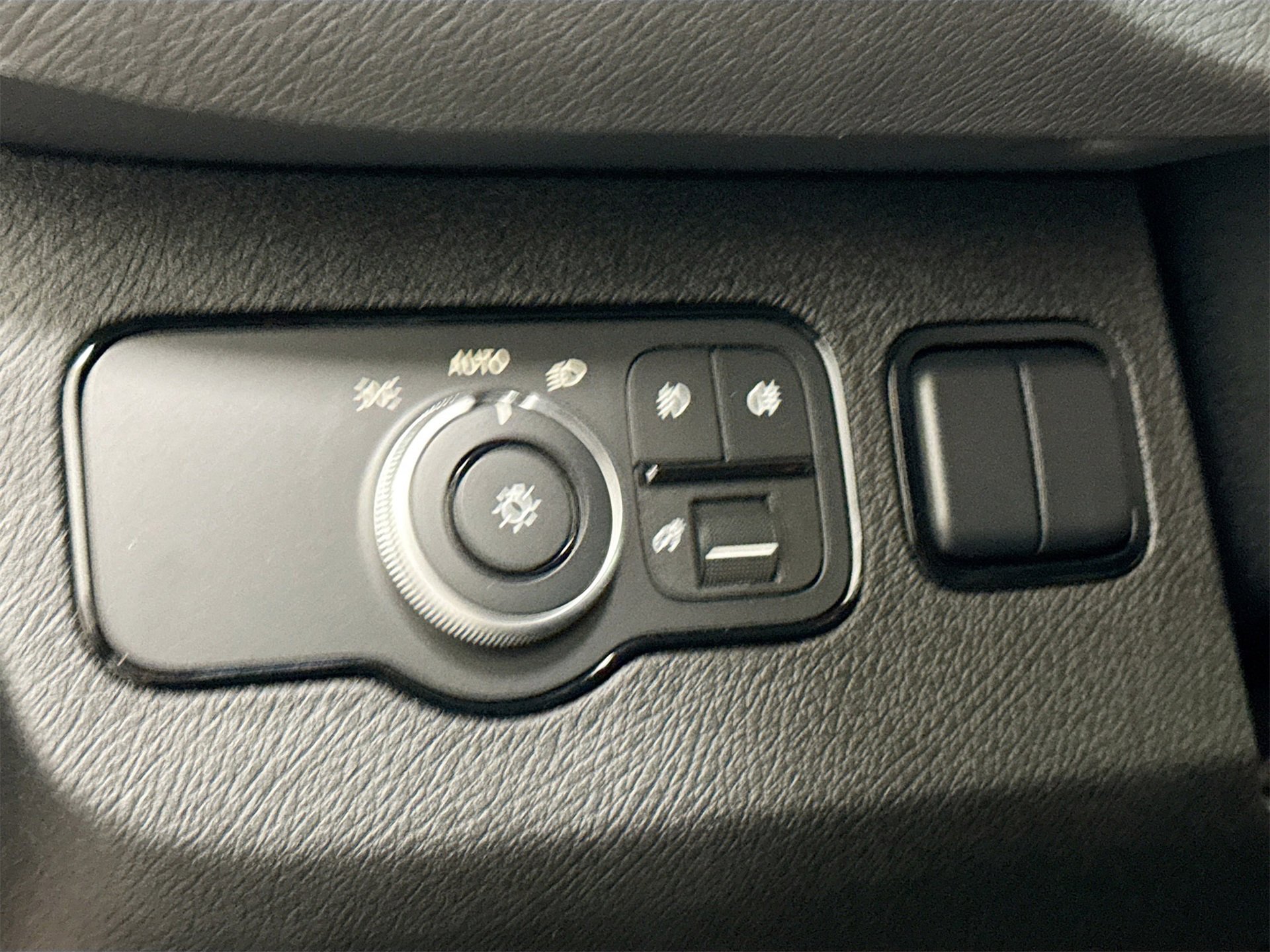 Used 2024 Mercedes-Benz Sprinter 2500 image 11