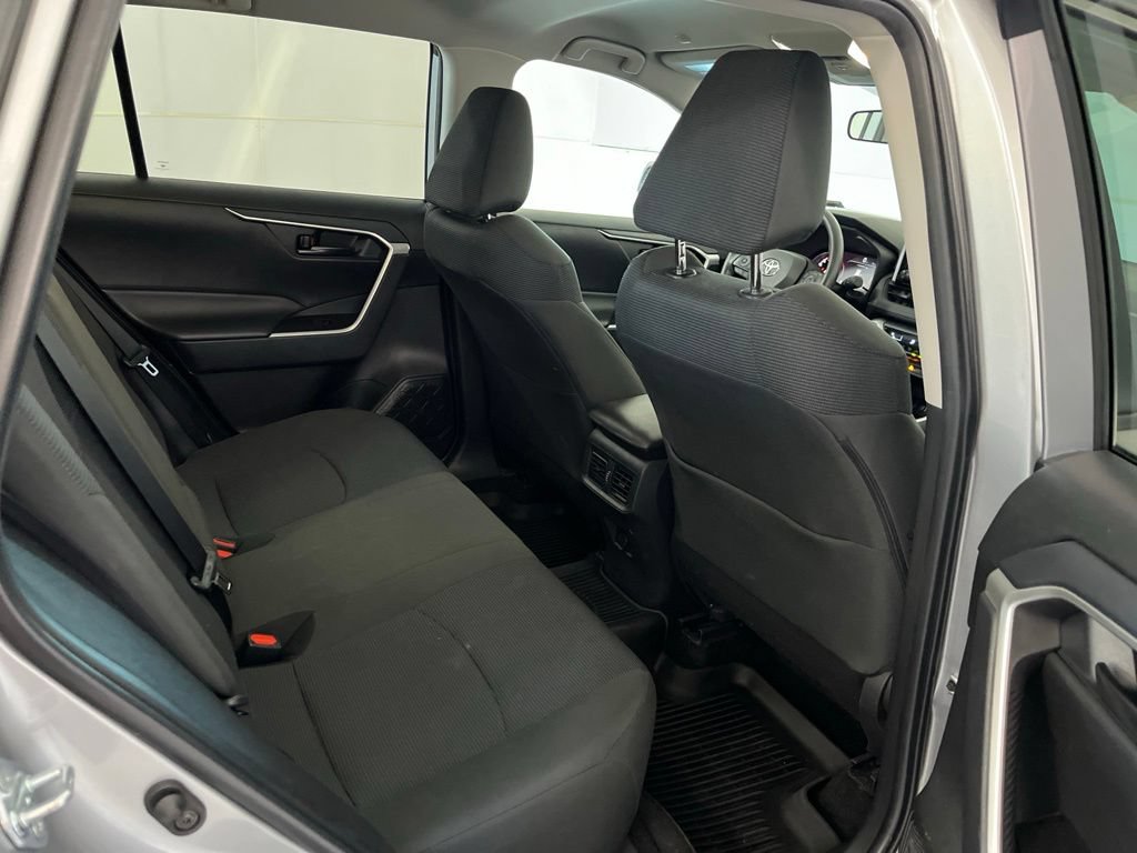 Used 2025 Toyota RAV4 LE AWD/4WD image 23