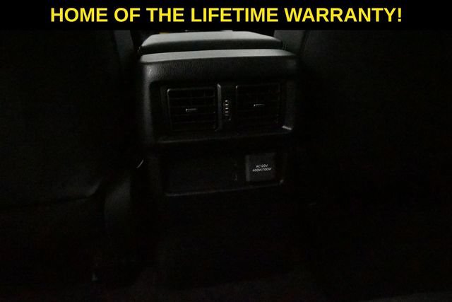 Used 2025 Toyota 4Runner Limited AWD/4WD image 34