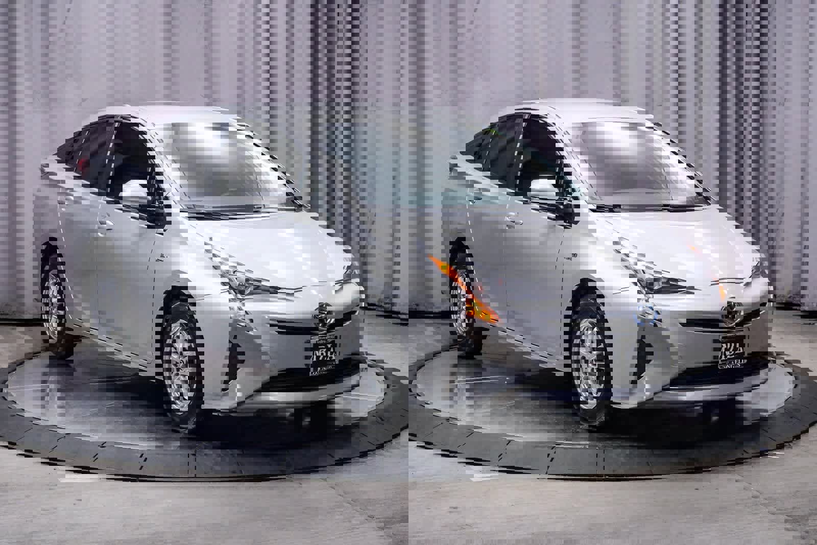 Used 2016 Toyota Prius Two image 5