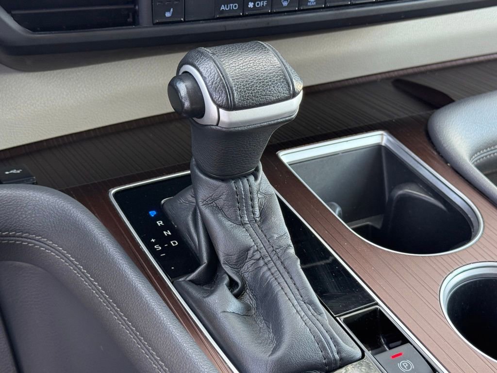 Certified 2022 Toyota Sienna XLE image 28