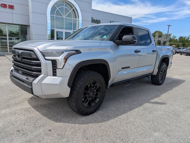 Used 2026 Toyota Tundra SR5 w/ SR5 Convenience Package image 8