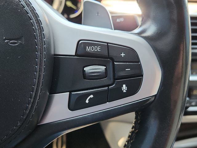 Used 2018 BMW M550i xDrive AWD/4WD image 16