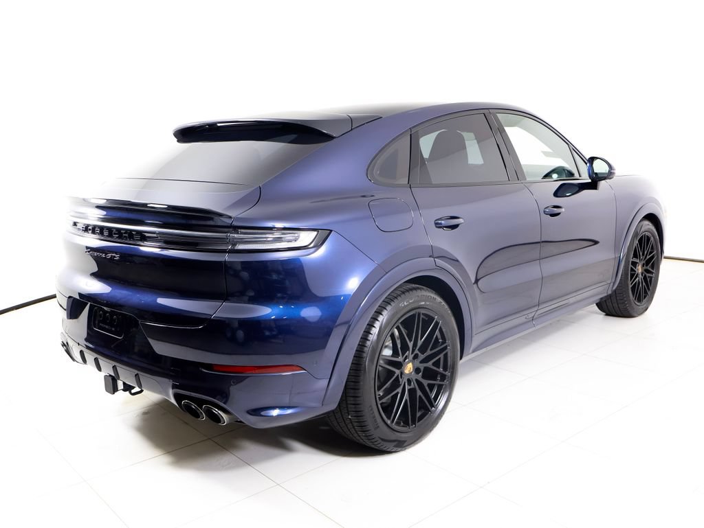 Certified 2026 Porsche Cayenne GTS w/ Technology Package AWD/4WD image 33