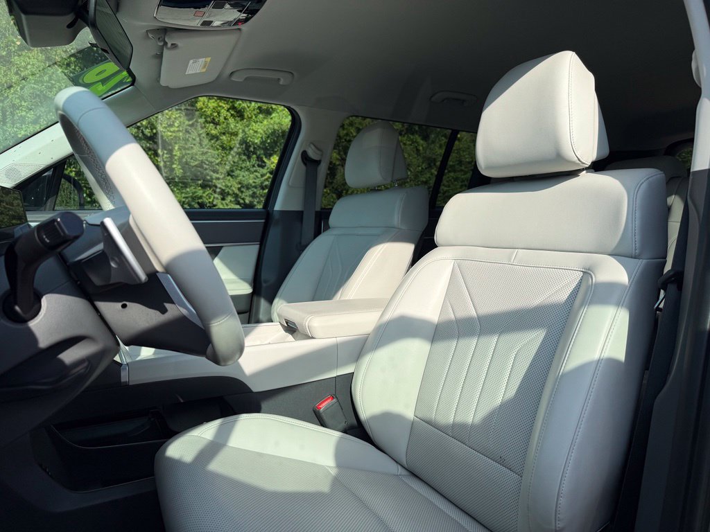 Used 2026 Hyundai Santa Fe SEL AWD/4WD image 9