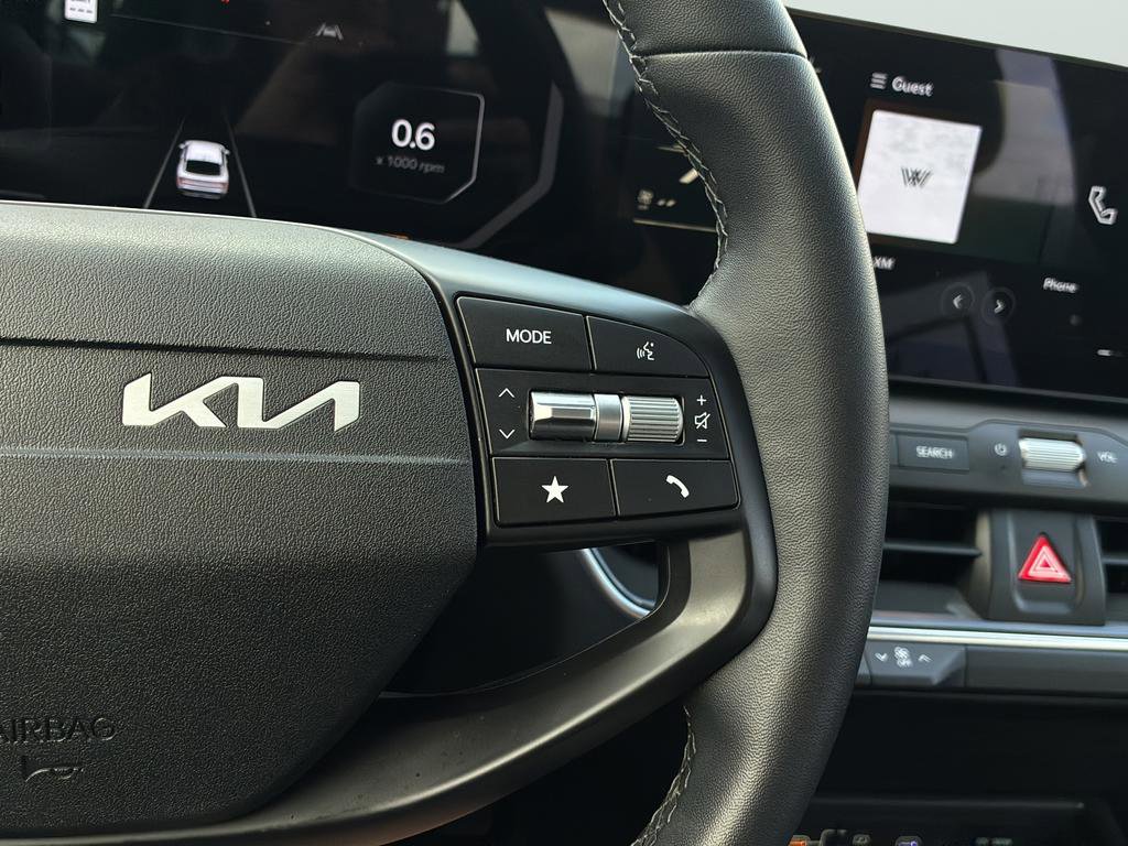 Certified 2025 Kia K4 EX image 28