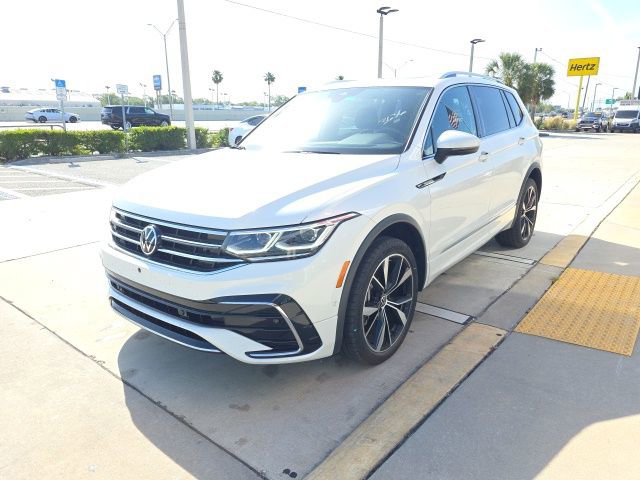 Used 2023 Volkswagen Tiguan SEL R-Line AWD/4WD image 8