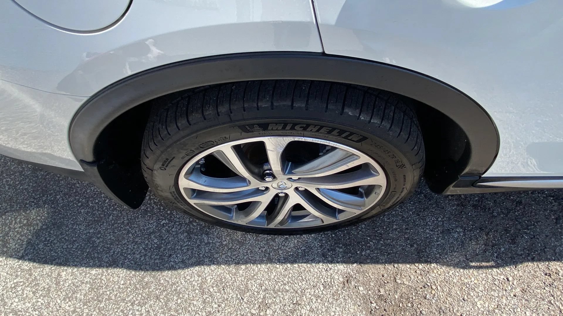 Used 2017 INFINITI QX50 2WD w/ Premium Plus Package image 23