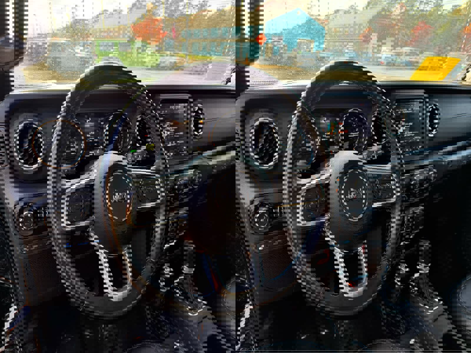 Used 2021 Jeep Wrangler Unlimited Rubicon 4xe w/ Steel Bumper Group image 17