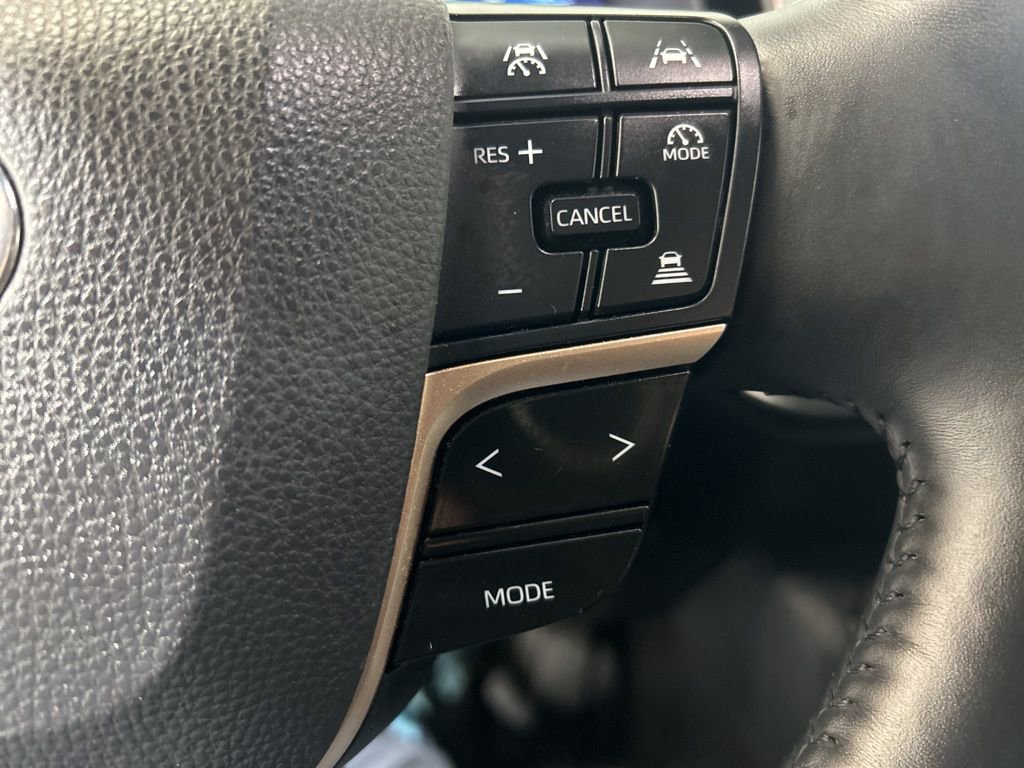 Used 2023 Toyota Crown Limited AWD/4WD image 24