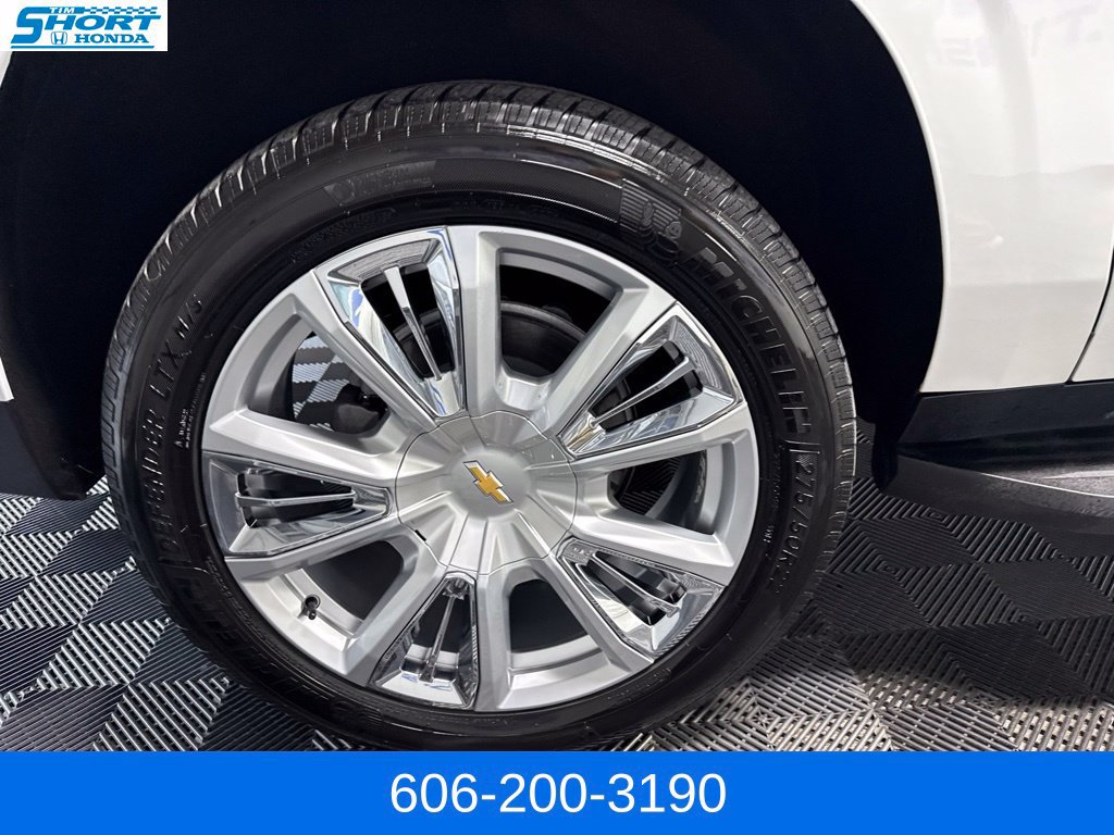 Used 2022 Chevrolet Suburban High Country AWD/4WD image 5