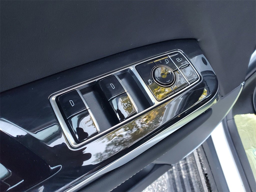 New 2026 Cadillac Escalade Luxury w/ LPO, Floor Liner Package image 10