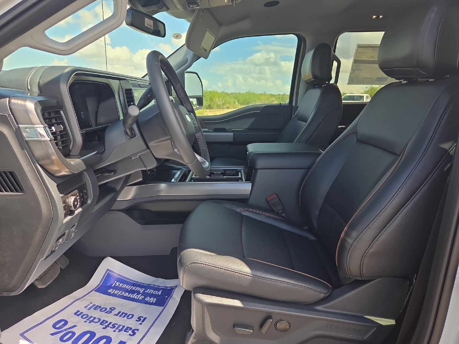 New 2026 Ford F250 Lariat w/ Black Appearance Package AWD/4WD image 11