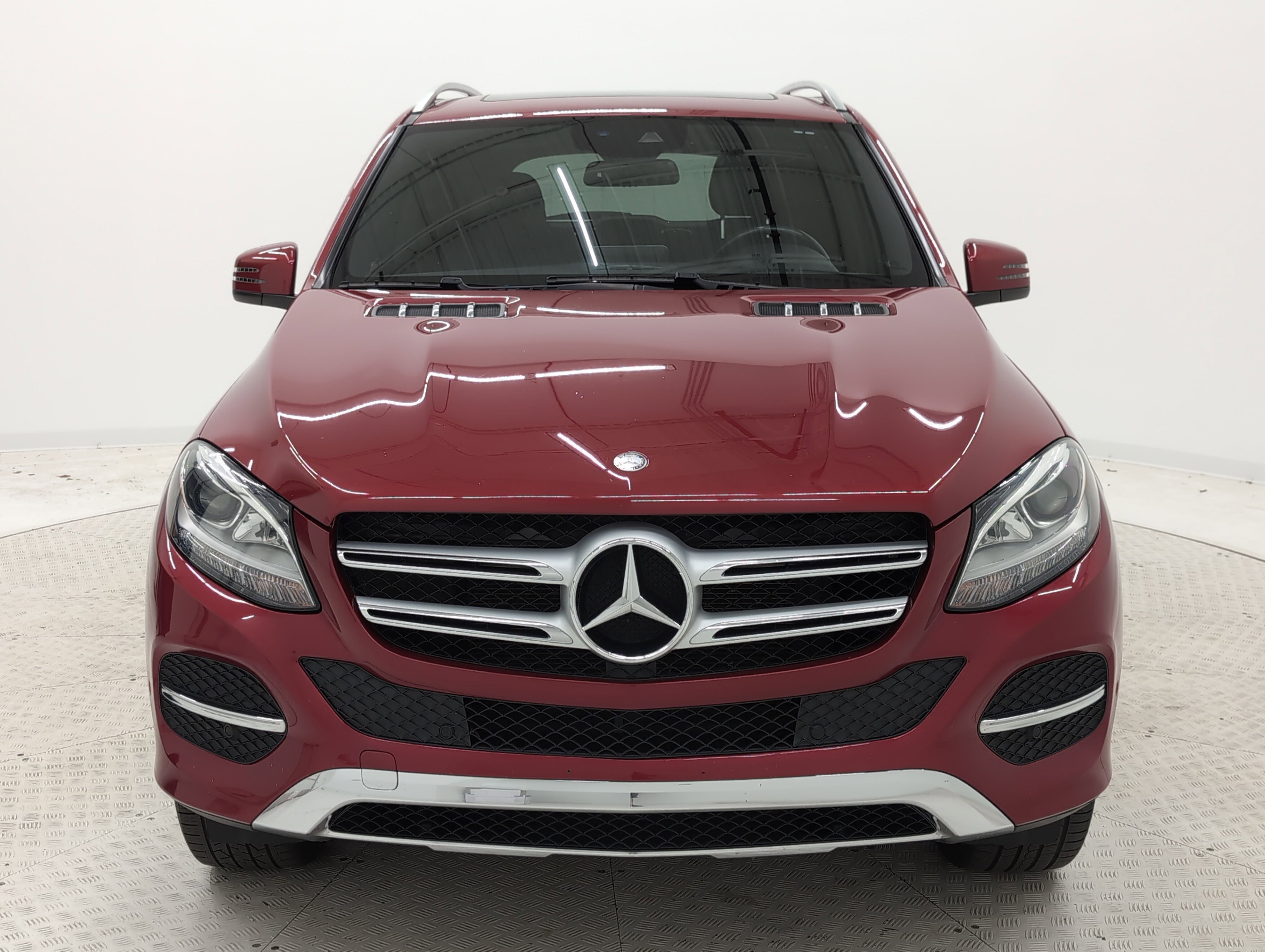 Used 2016 Mercedes-Benz GLE 350 4MATIC w/ Parking Assist Package image 3
