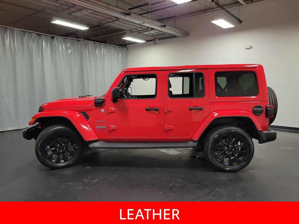 Used 2023 Jeep Wrangler Unlimited Sahara w/ Cold Weather Group AWD/4WD image 5