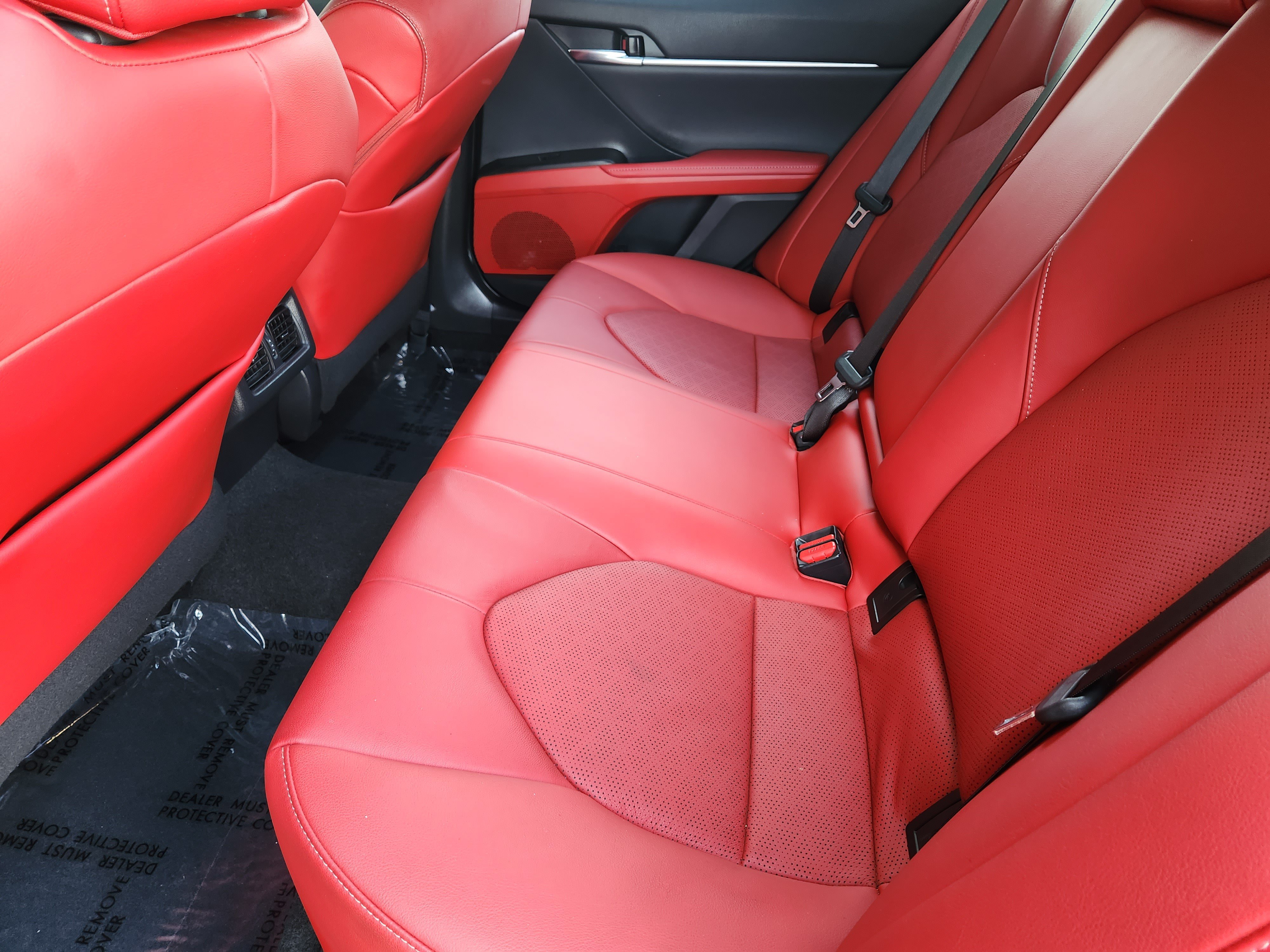 Used 2021 Toyota Camry XSE FWD image 31