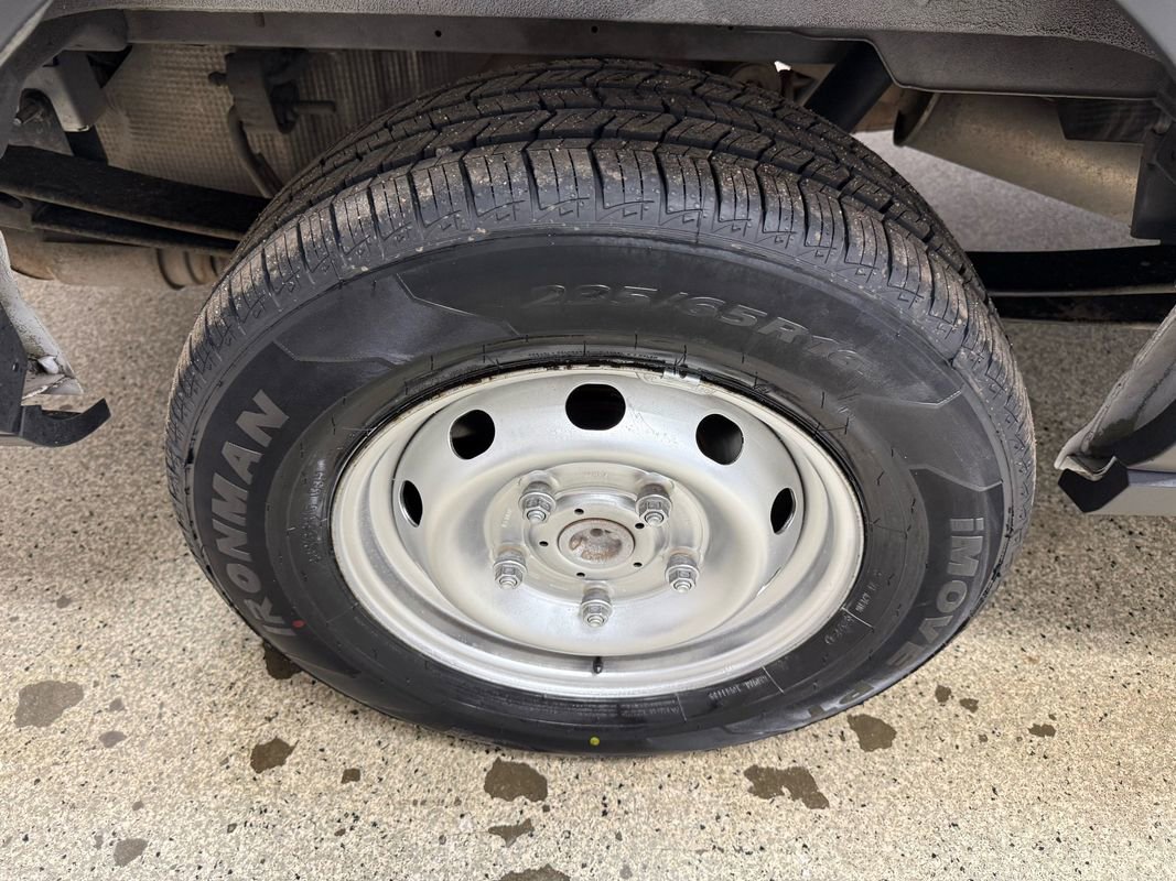 Used 2016 Ford Transit 250 130 Low Roof image 19