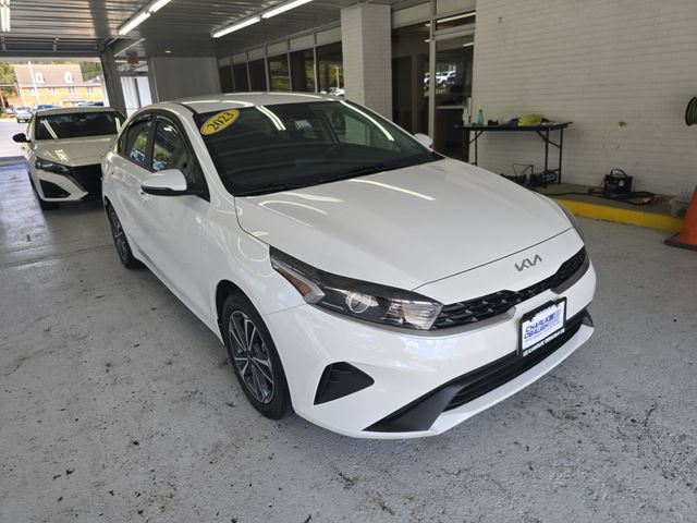 Certified 2023 Kia Forte LXS w/ LXS Technology Package FWD image 7