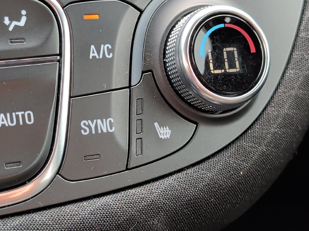 Used 2025 Chevrolet Malibu LT FWD image 27