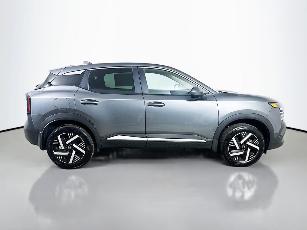 Used 2025 Nissan Kicks SV FWD image 7
