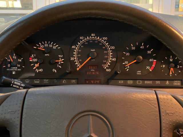 Used 1996 Mercedes-Benz SL 500 image 24