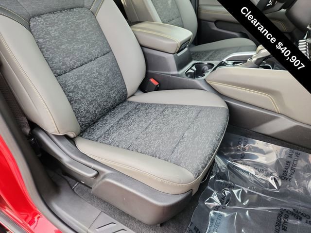 Used 2024 Chevrolet Colorado ZR2 w/ Technology Package image 21