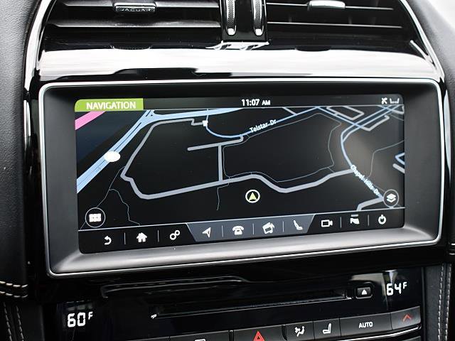 Used 2017 Jaguar F-PACE R-Sport image 26