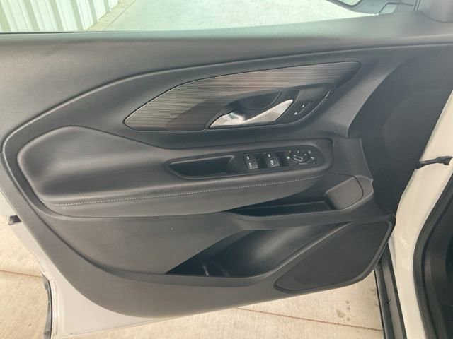 Used 2022 GMC Terrain SLE w/ Driver Convenience Package AWD/4WD image 4