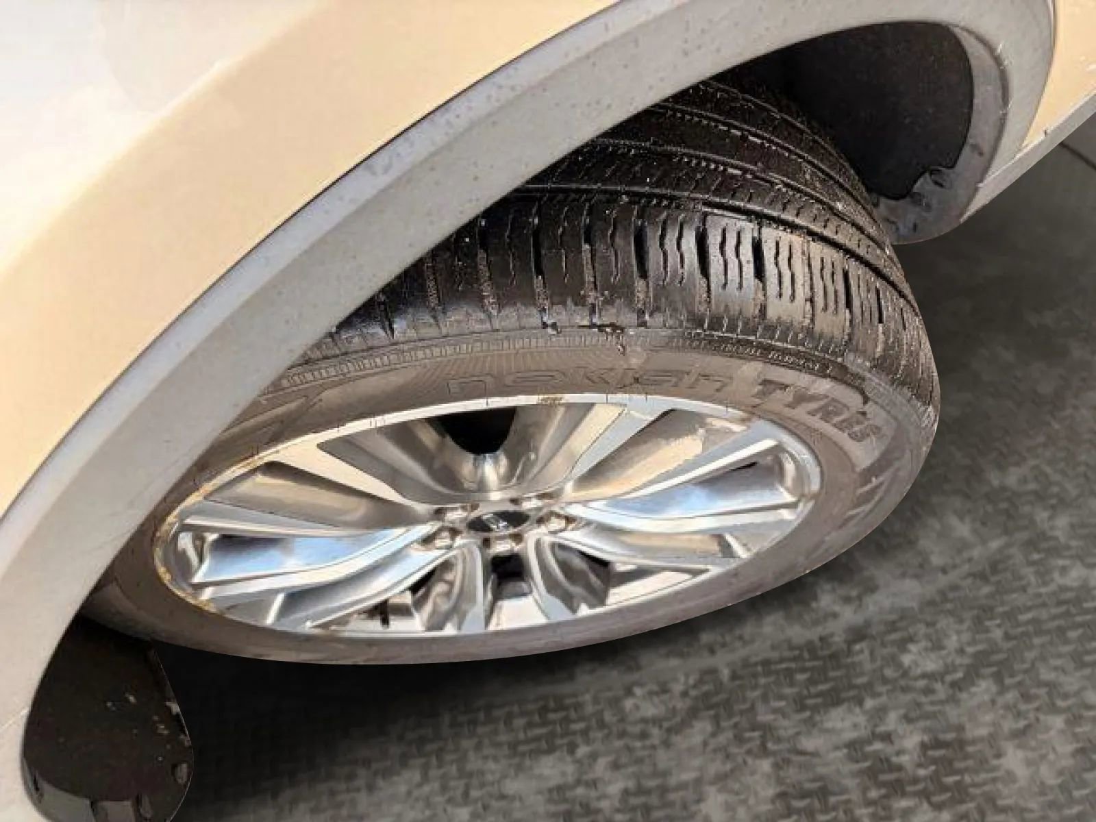 Used 2017 Lincoln MKX Reserve w/ Lincoln MKX Climate Package image 49