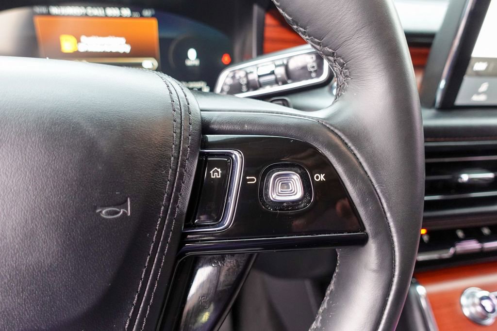 Used 2020 Lincoln Aviator Reserve w/ Equipment Group 201A image 18