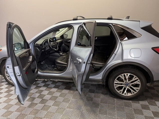 Used 2022 Ford Escape SEL image 13