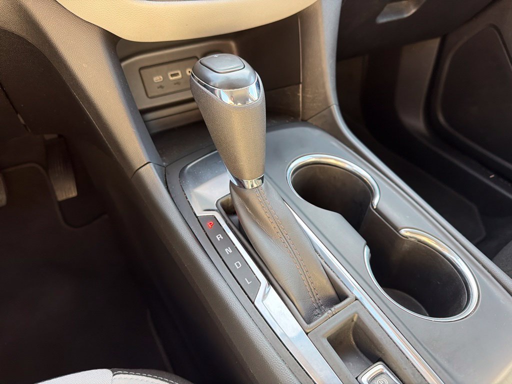 Used 2019 Chevrolet Equinox LS w/ LS Convenience Package FWD image 13