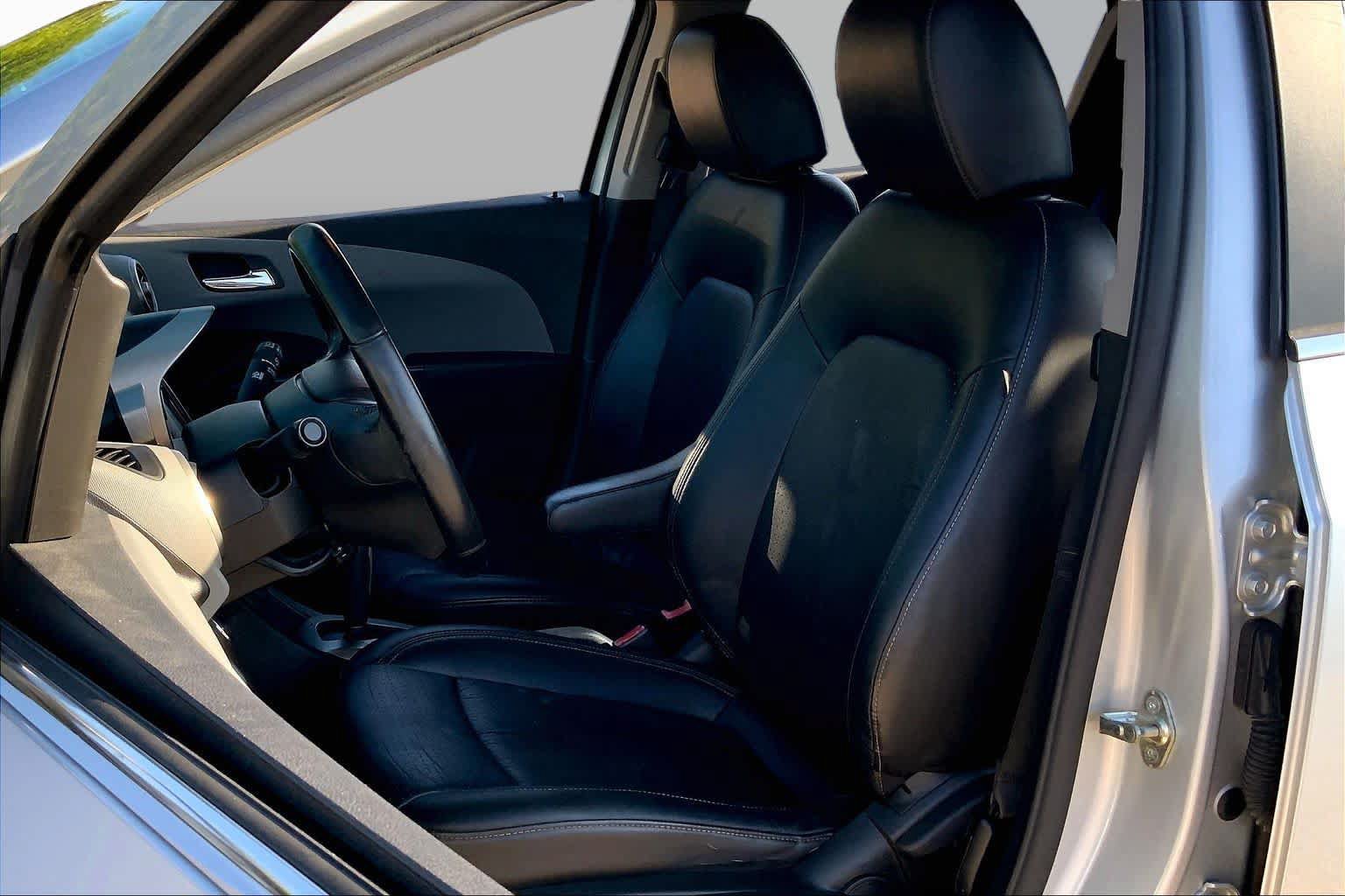 Used 2013 Chevrolet Sonic LTZ FWD image 7