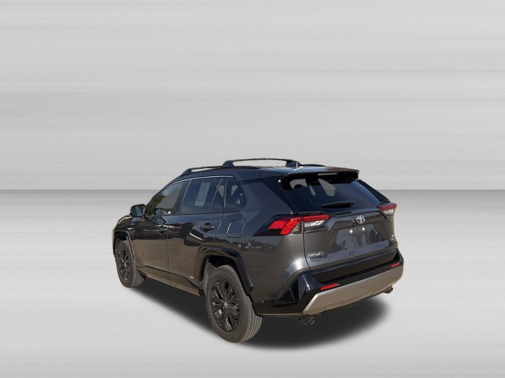 Used 2025 Toyota RAV4 SE w/ Convenience Package AWD/4WD image 7