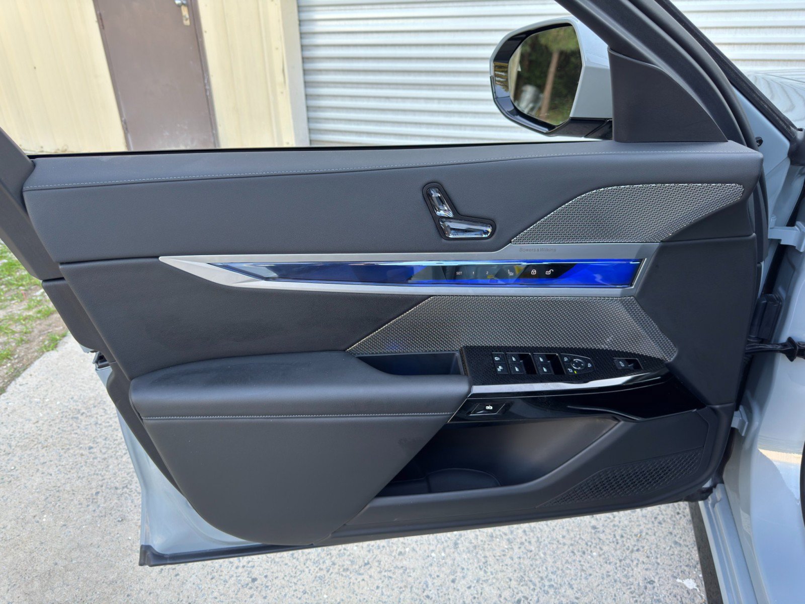 Used 2023 BMW 740i RWD image 47