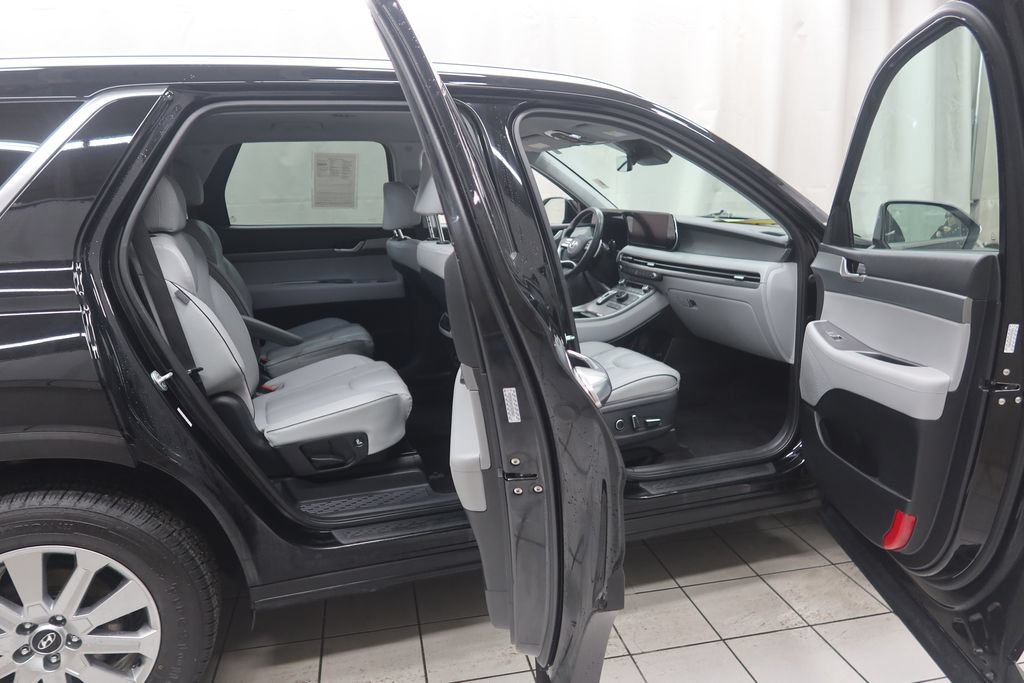 Used 2023 Hyundai Palisade SEL AWD/4WD image 9