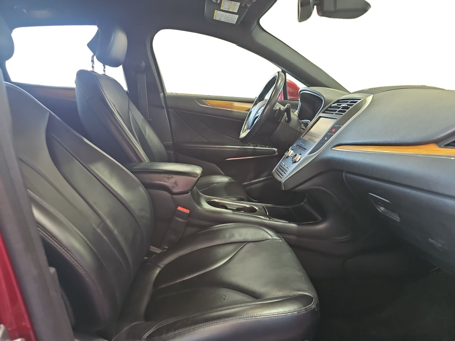 Used 2015 Lincoln MKC FWD w/ Equipment Group 102A Reserve image 17