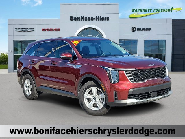 Used 2025 Kia Sorento LX FWD image 1