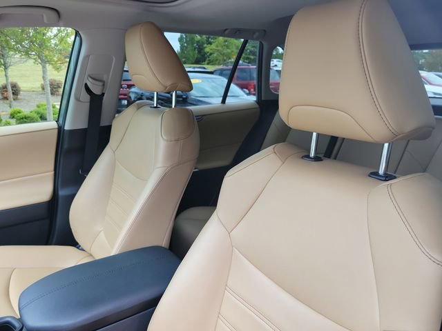 Used 2021 Toyota RAV4 XLE Premium FWD image 19
