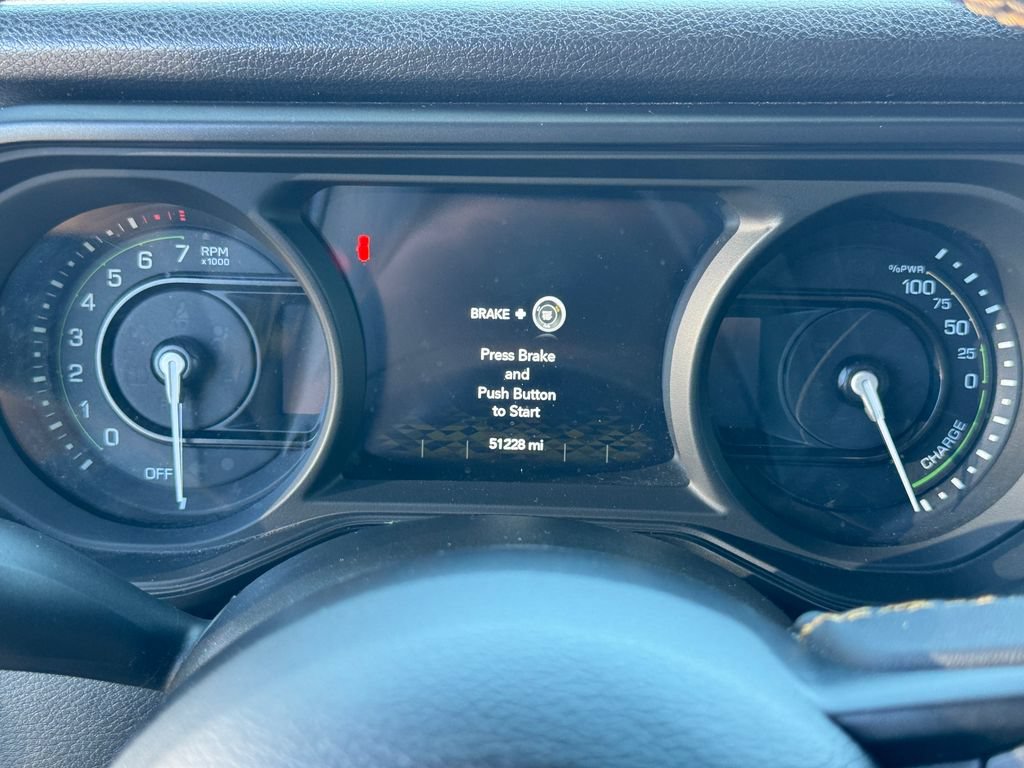 Used 2024 Jeep Wrangler Unlimited w/ Convenience Group AWD/4WD image 15
