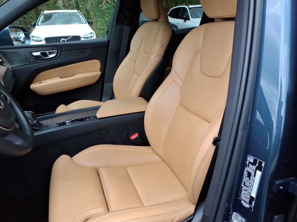 Used 2021 Volvo XC60 T5 Inscription w/ Protection Package Premier image 19