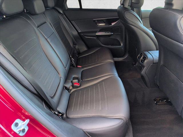 Used 2025 Mercedes-Benz GLC 300 image 20