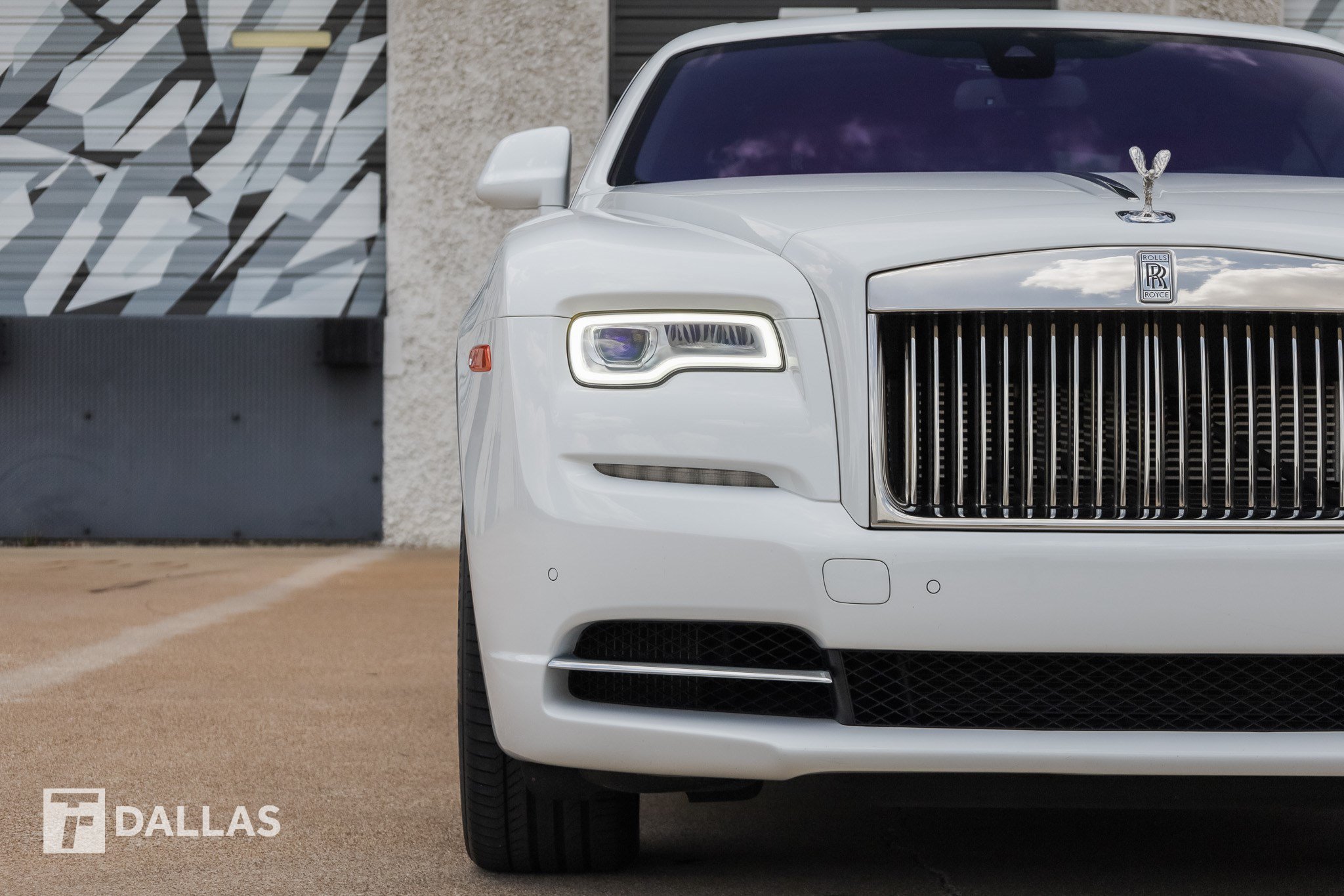 Used 2019 Rolls-Royce Wraith RWD image 4