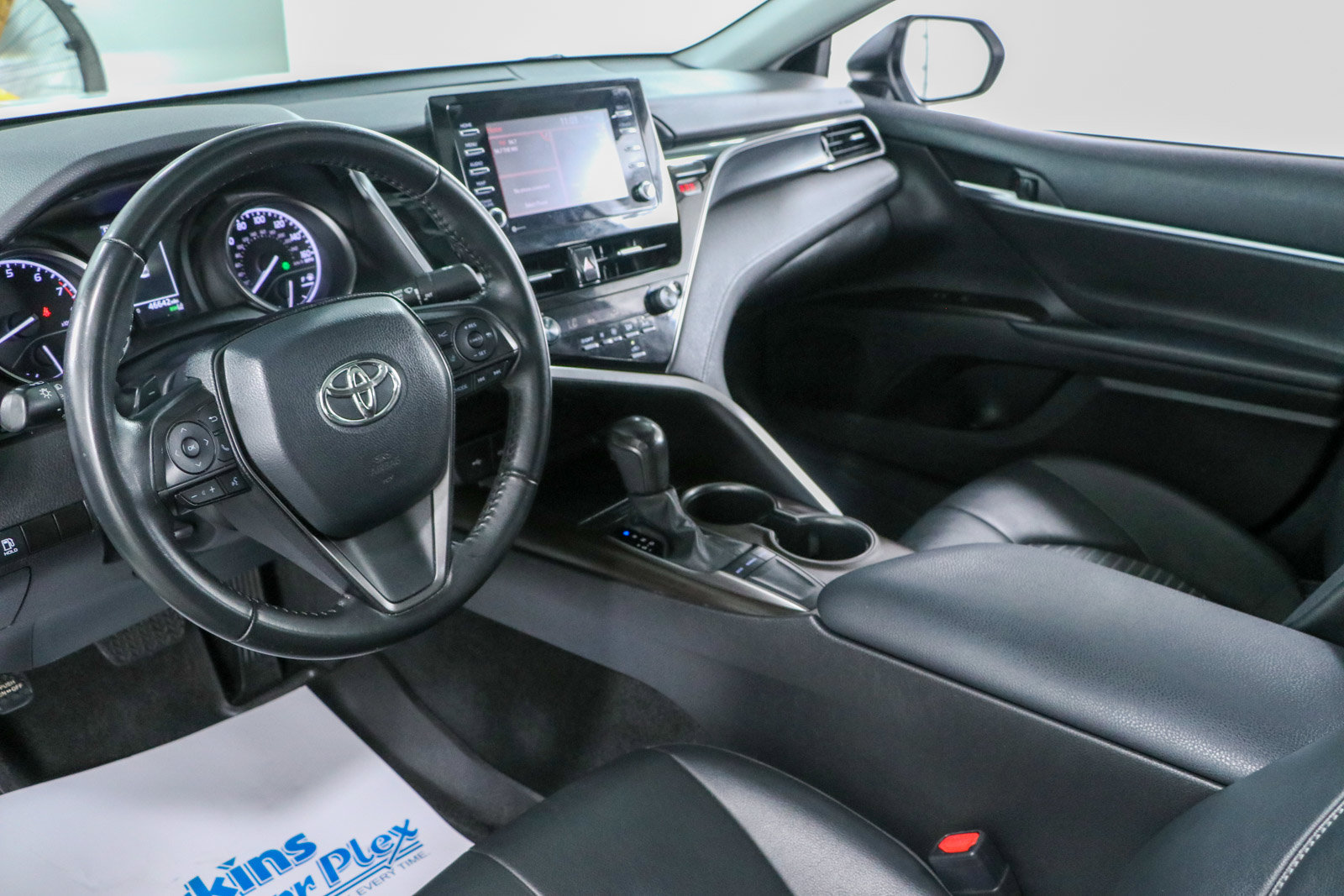 Used 2022 Toyota Camry SE FWD image 23
