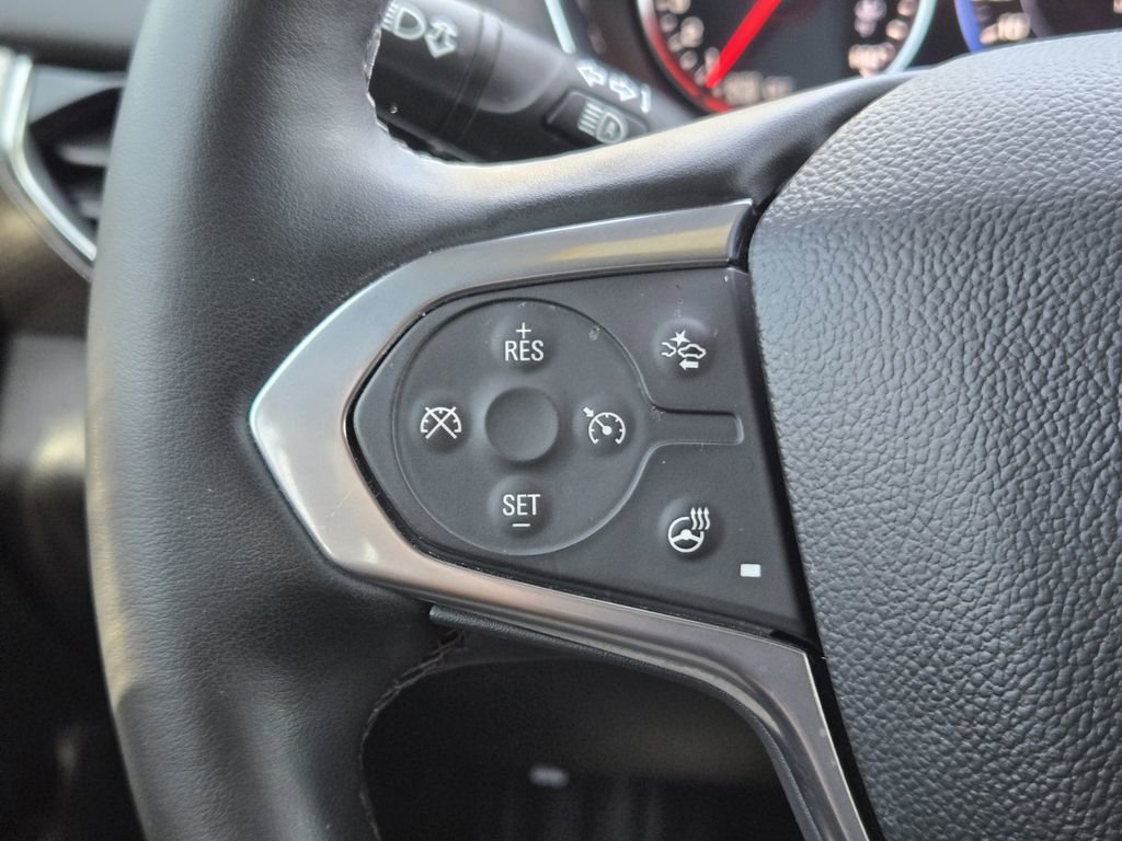 Used 2023 Chevrolet Traverse Premier w/ Redline Edition image 28