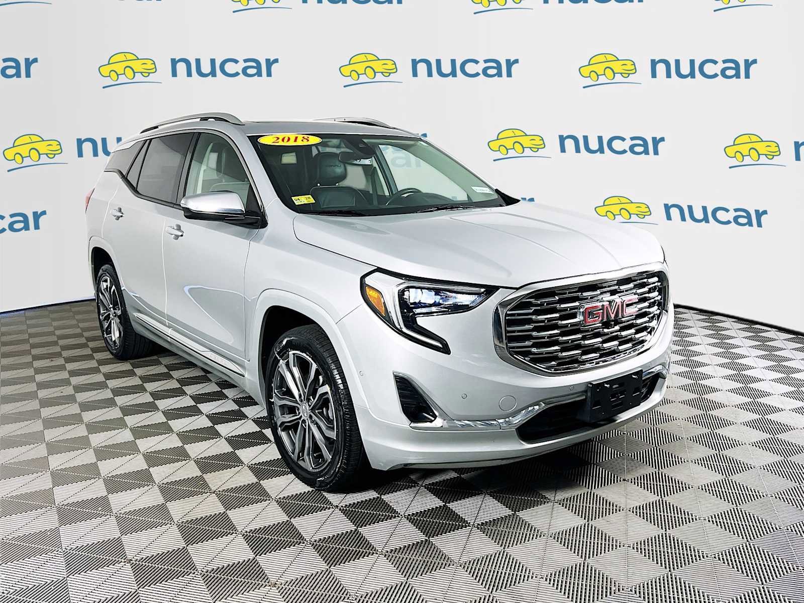 Used 2018 GMC Terrain Denali w/ Advanced Safety Package AWD/4WD image 1