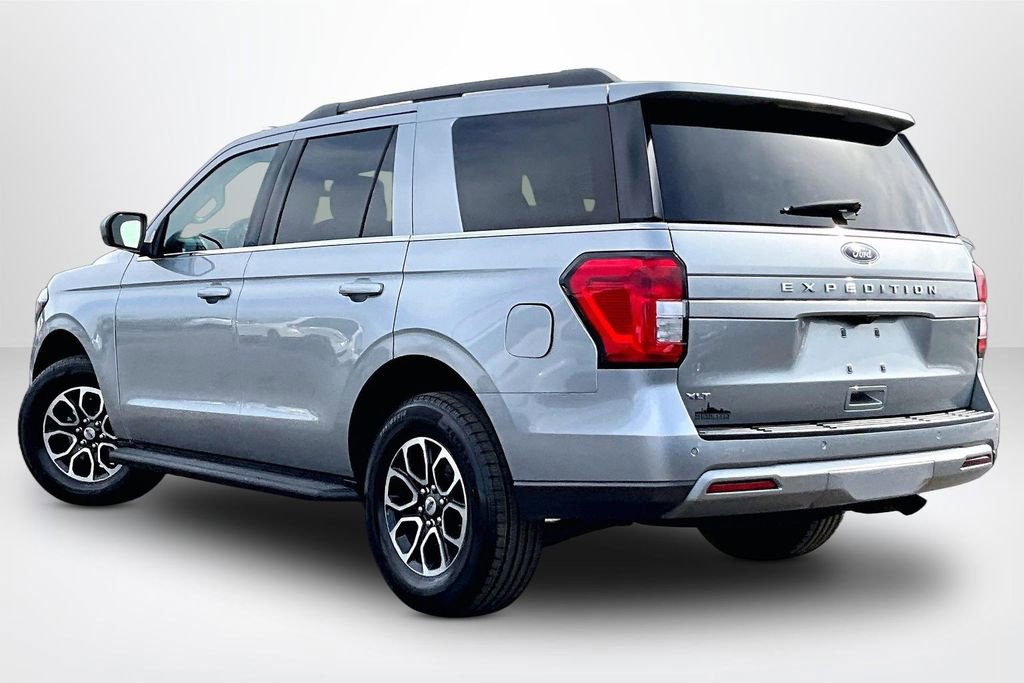 Used 2024 Ford Expedition XLT image 5
